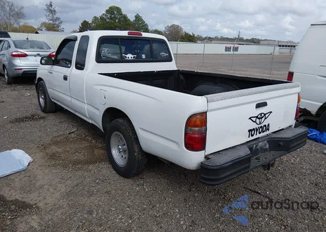 2000 Toyota Tacoma z USA, uszkodzony, nr VIN 4TAVL52N3YZ576705